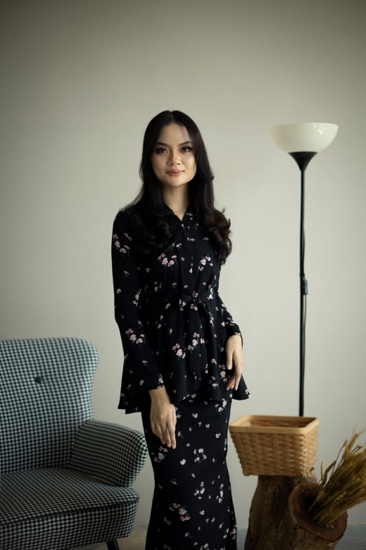 Diandra Ironless Kurung 8.0 - Black